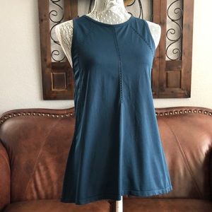 Athleta teal, lasercut-hole top